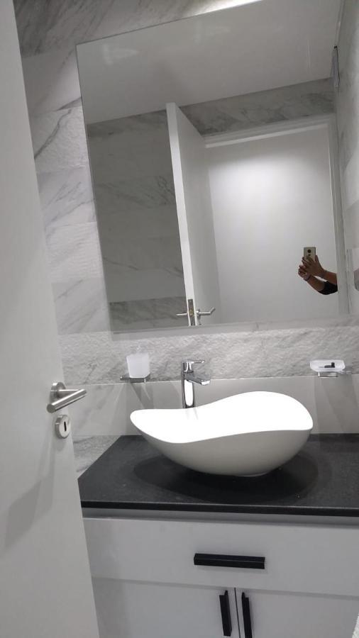 Amplio Departamento Balcon Pleno Centro Peatonal Apartment เมนโดซา ภายนอก รูปภาพ